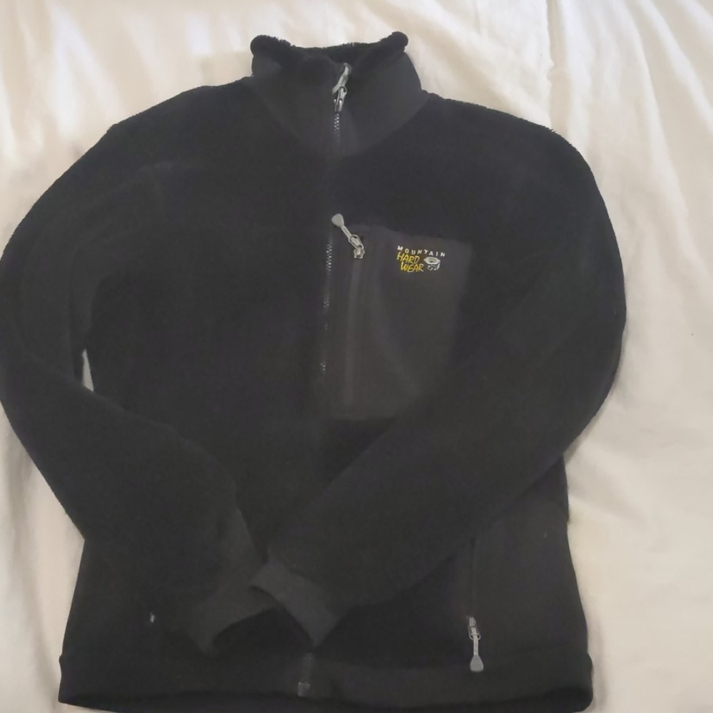 Mountain hardware fleece